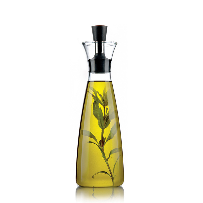 Hand made high borosilicate transparent glass cooking oil bottle