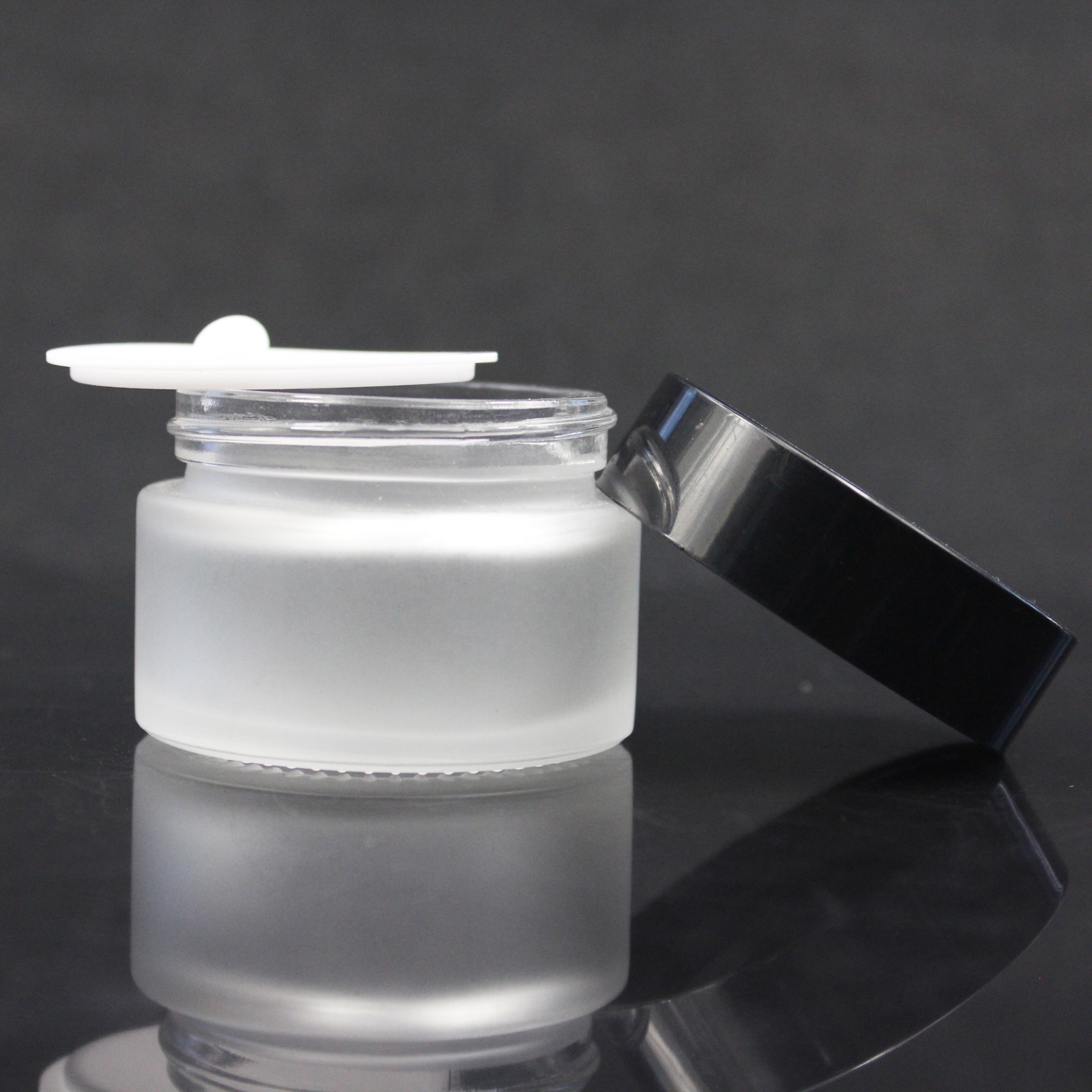 Handmade glass candle jars with screw lid From Allwin Bottle Company