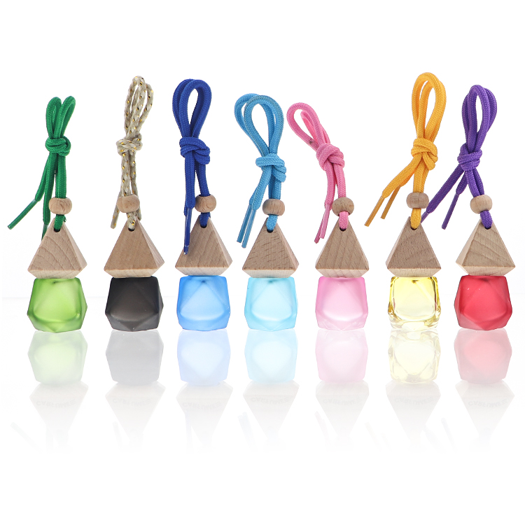 Hanging Frosted Diamond Empty Car Fragrance Air Freshener Perfume Bottle with Wooden Cover And Rope Pendant Bottle For Car