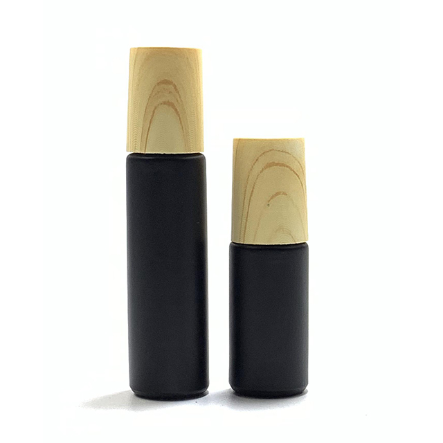 Hengjian 10ml frosted black glass roller bottle cosmetic roll on ball essential oil bottle with plastic bamboo printing cap