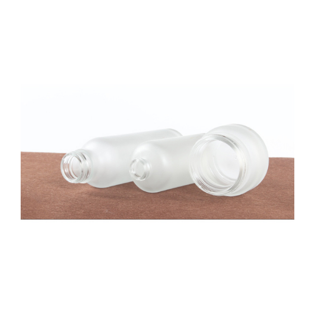 Hengjian 150ml Clear Frosted Glass Bottle With Black Screw Cap Toner Bottle Cosmetic Packaging