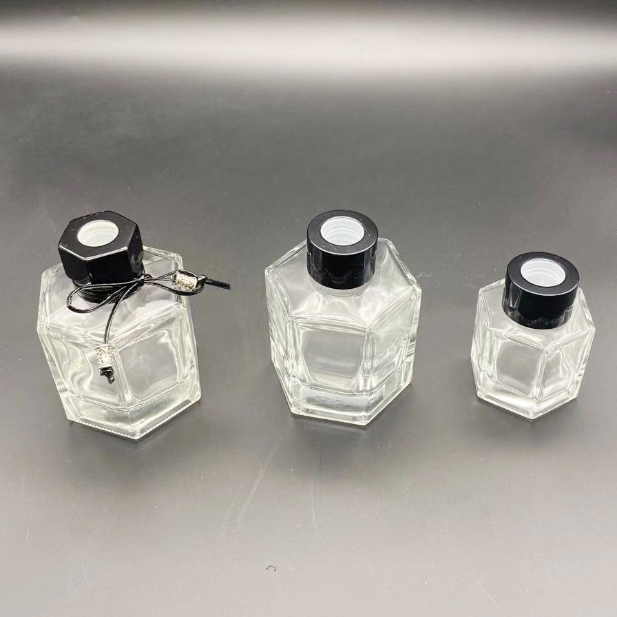 Hexagonal Prism Shape Clear Metal Cap Fragrance Reed Diffuse Glass Bottle