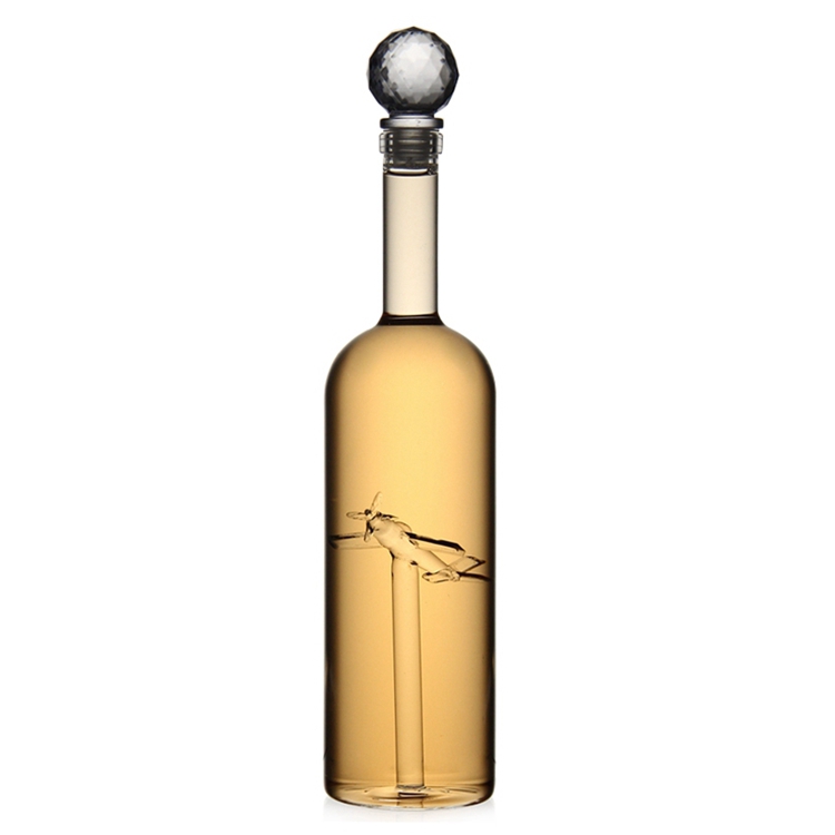 High Borosilicate 750 ml Gin Brandy Glass Bottle With Customized Aircraft