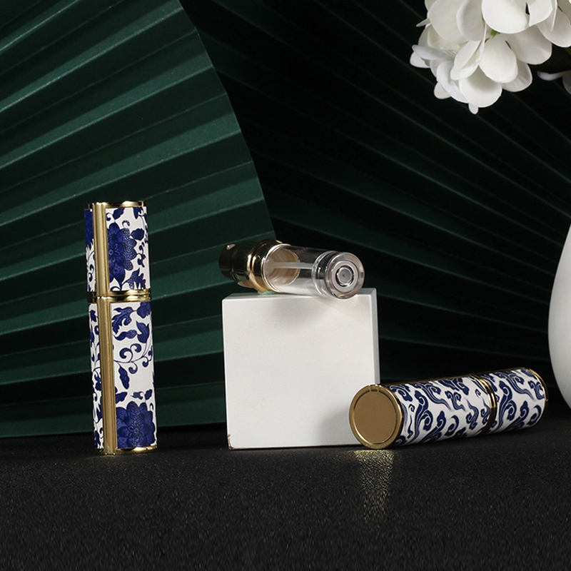 High End Portable Exquisite 5 ml Blue Porcelain Perfume Bottle Fine Mist Spray