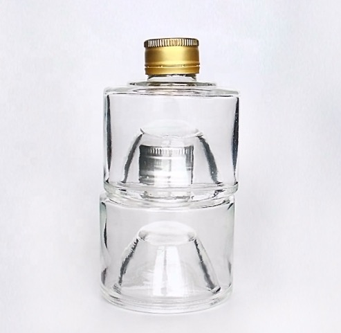 High Flint Quality 100ml 200ml 375ml Stackable Glass Rum Bottle With Screw Or Cork Lid For Alcohol Jam