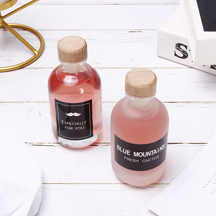 High Quality 250ml Frosted Glass Beverage Bottle For Coffee Liquor With Wood Cork Top