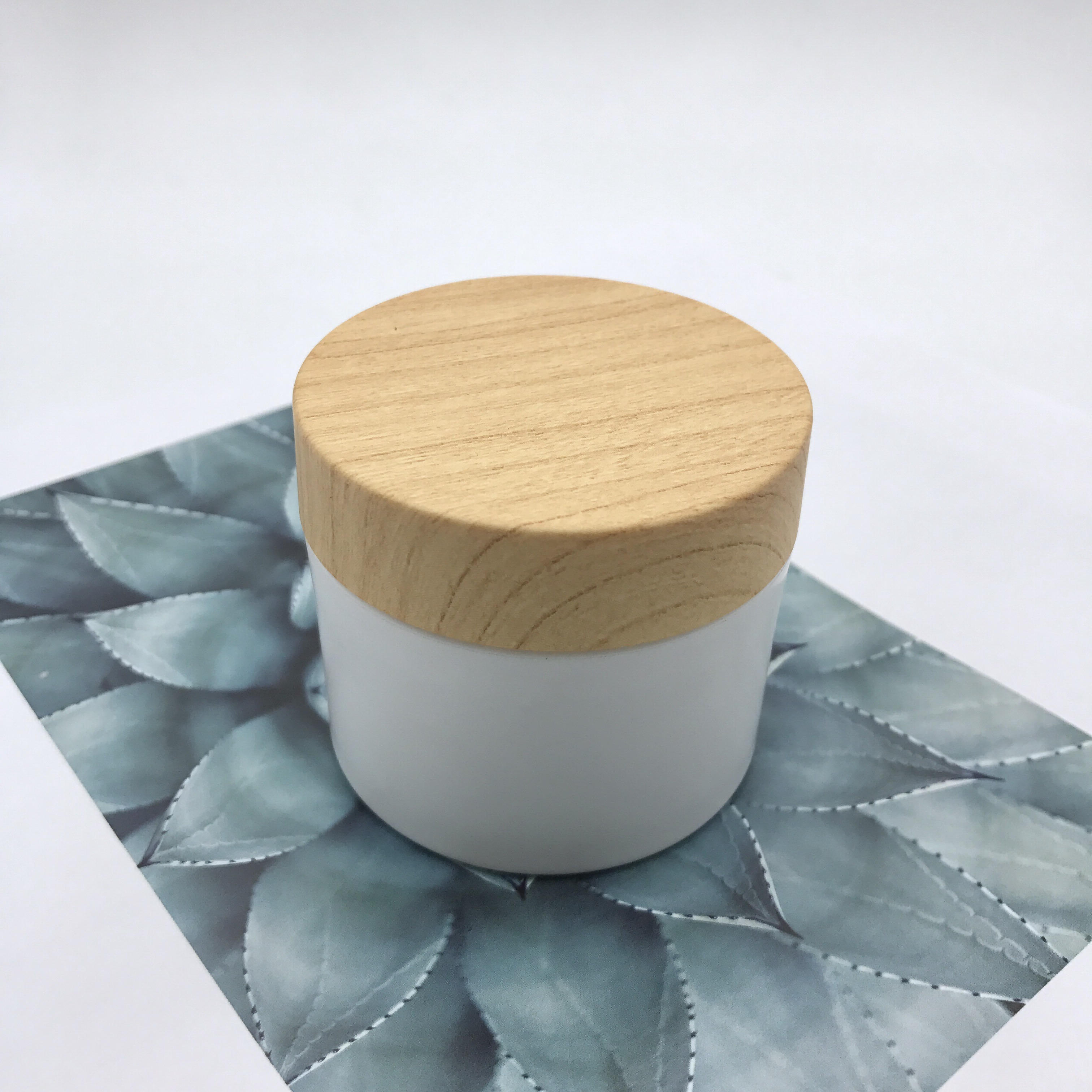High Quality 80g White PP Plastic Cosmetic Face Cream Jar With Bamboo Cap