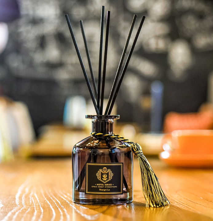 High Quality Clear Black Empty 50ml 100ml Round Reed Diffuser Glass Bottle