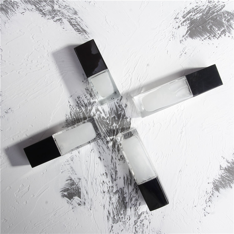 High Quality Cosmetic Packaging Square Cosmetic Glass Bottle Set