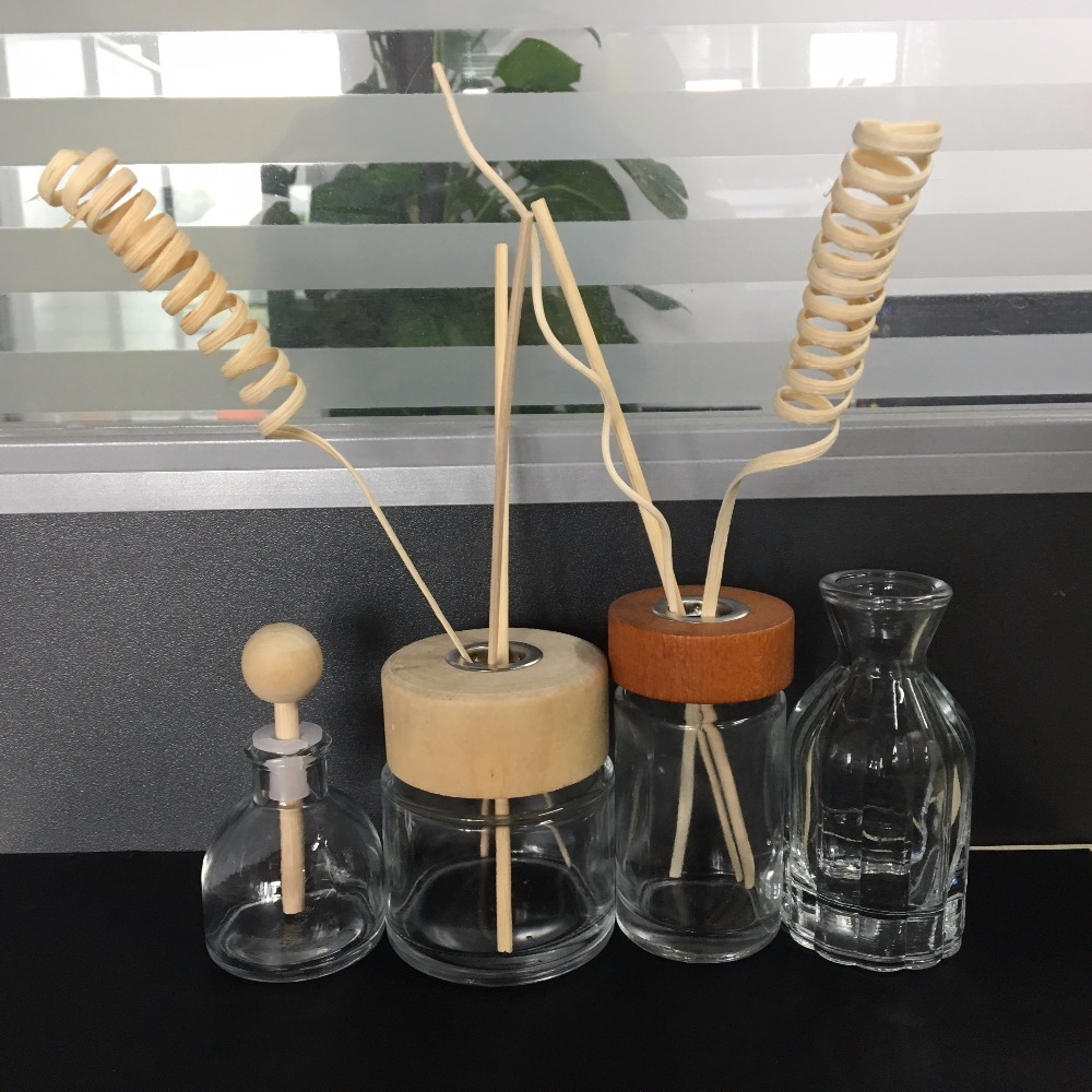 High Quality Cube Shape Glass Reed Aroma Diffuser Bottles with Lid Wholesale