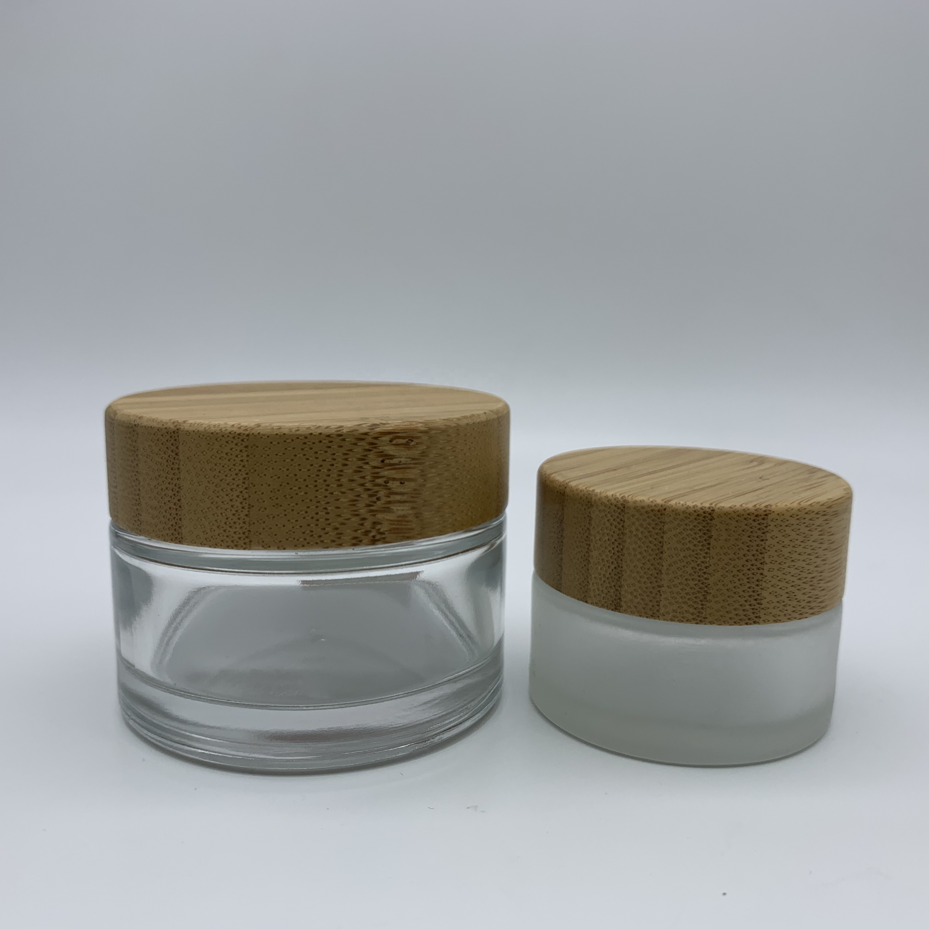 High Quality Designed Unique Cosmetic Containers Bamboo Lid 4oz Cosmetic Glass Cream Jars With Lids For Cosmetics