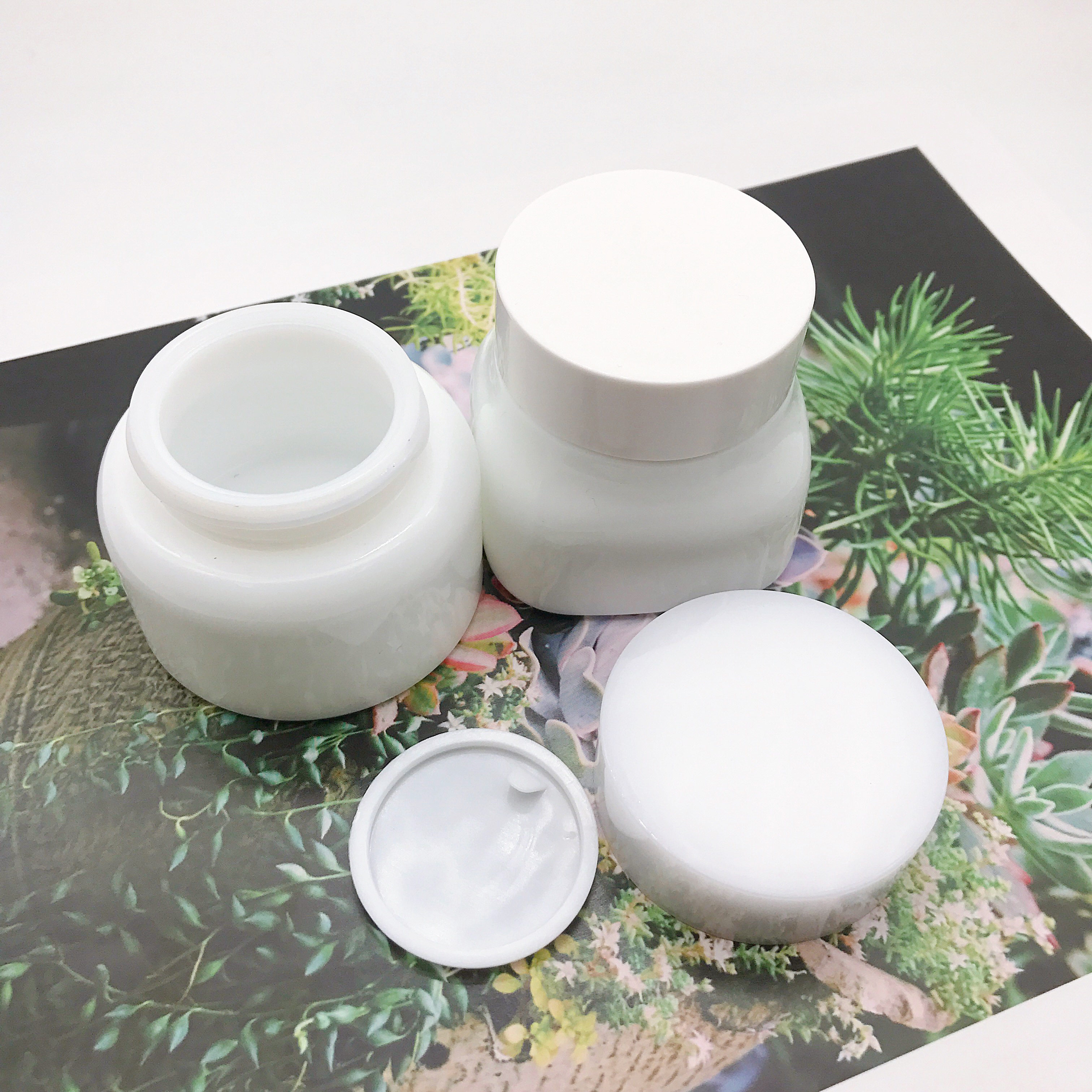 High Quality Empty White Glass Cosmetics Cream Jar 50g