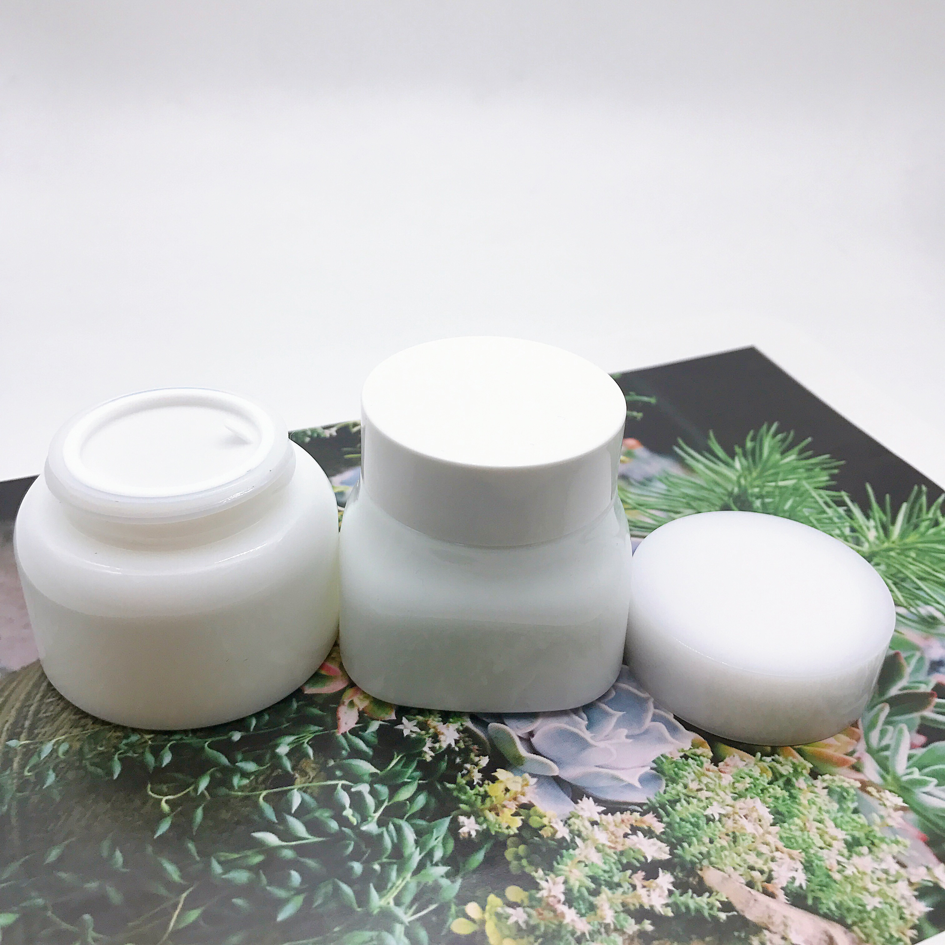 High Quality Empty White Square Glass Cosmetics Cream Jar 50g