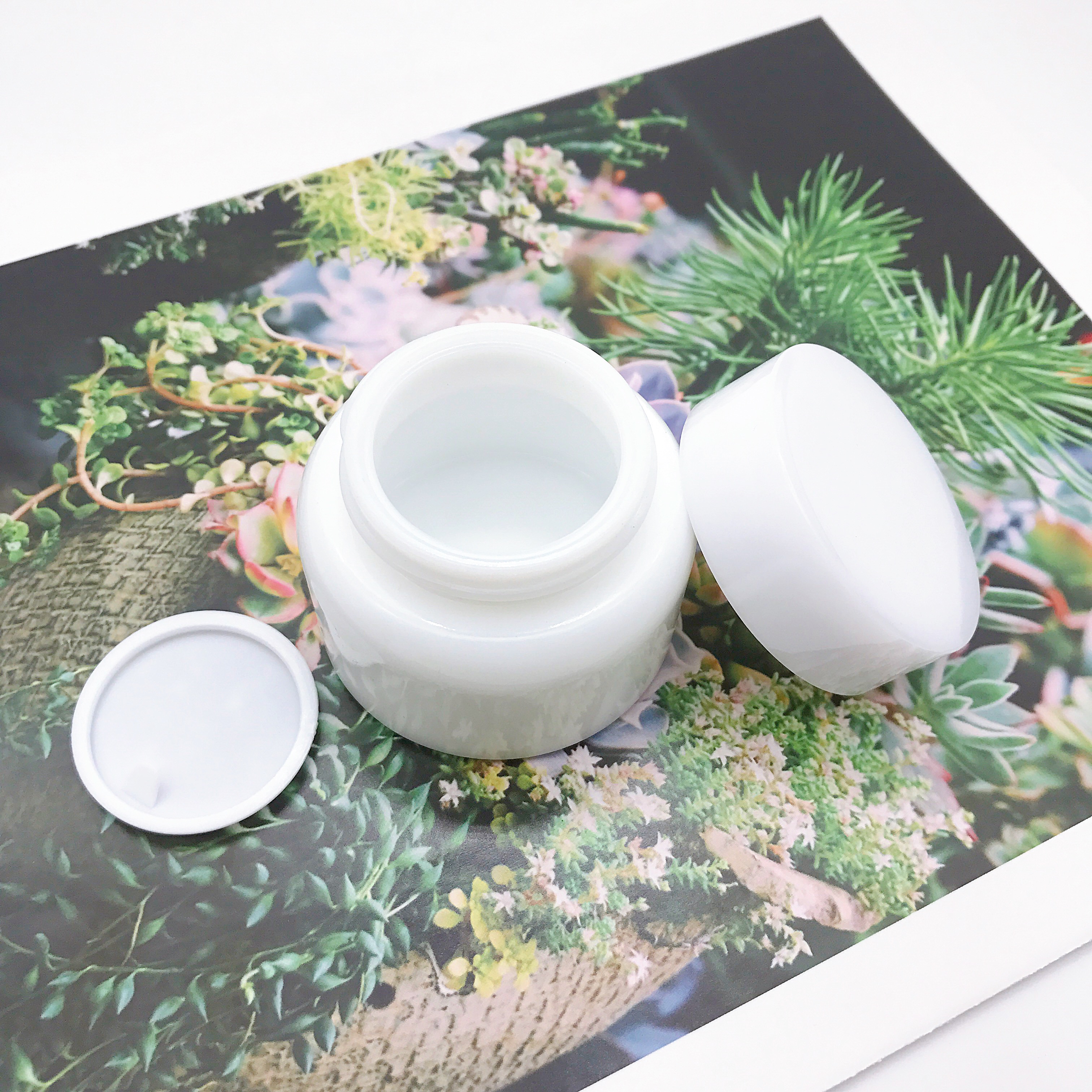 High Quality Empty White Square Glass Cosmetics Cream Jar 50g