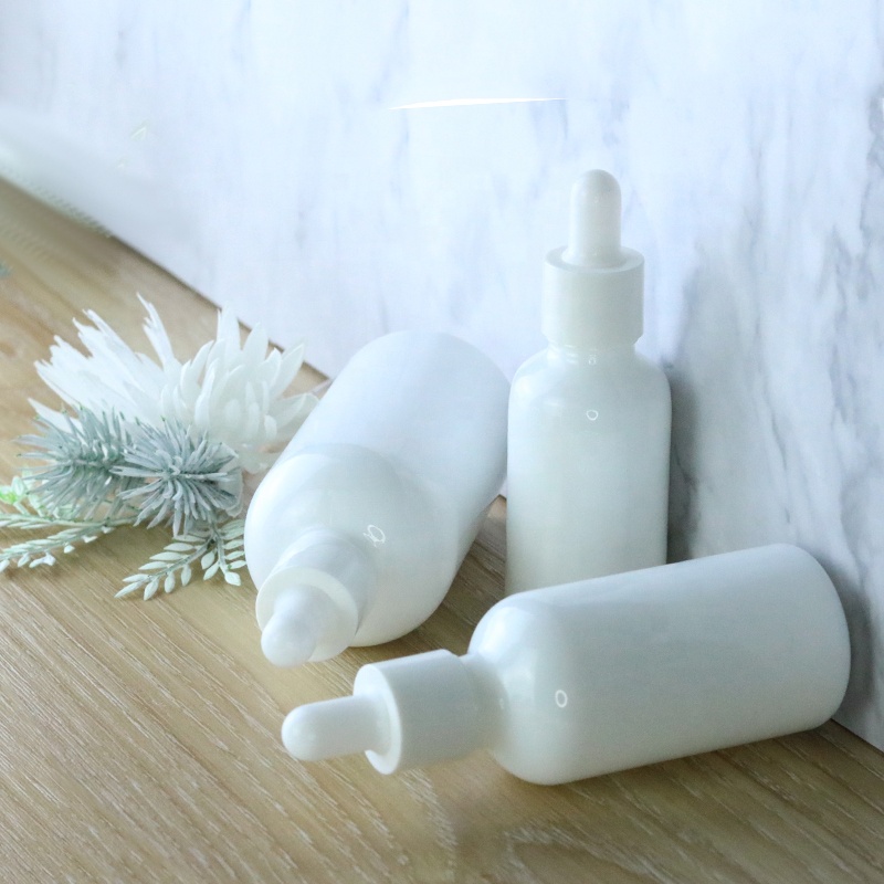 High Quality Essential Oil White Smooth Dropper 5ml 10ml 15ml 20ml 30ml 50ml 100 ml White Printed Glass Bottle (GRW13)