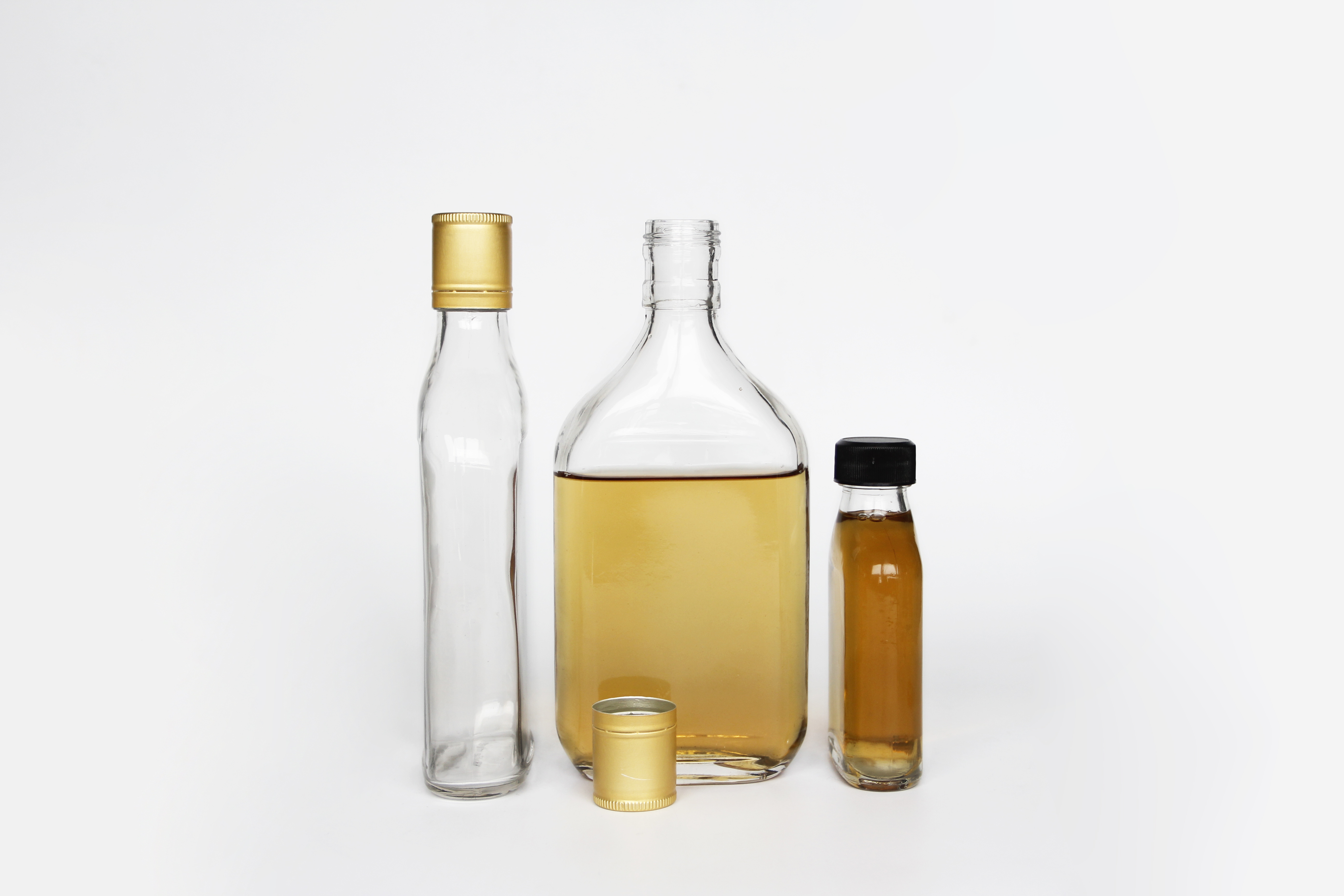 High Quality Flask Glass Bottle With Screw Lid 100m150ml 200ml 250ml 350ml 500ml For Whisky Cold Brew Coffee Juice Liquor