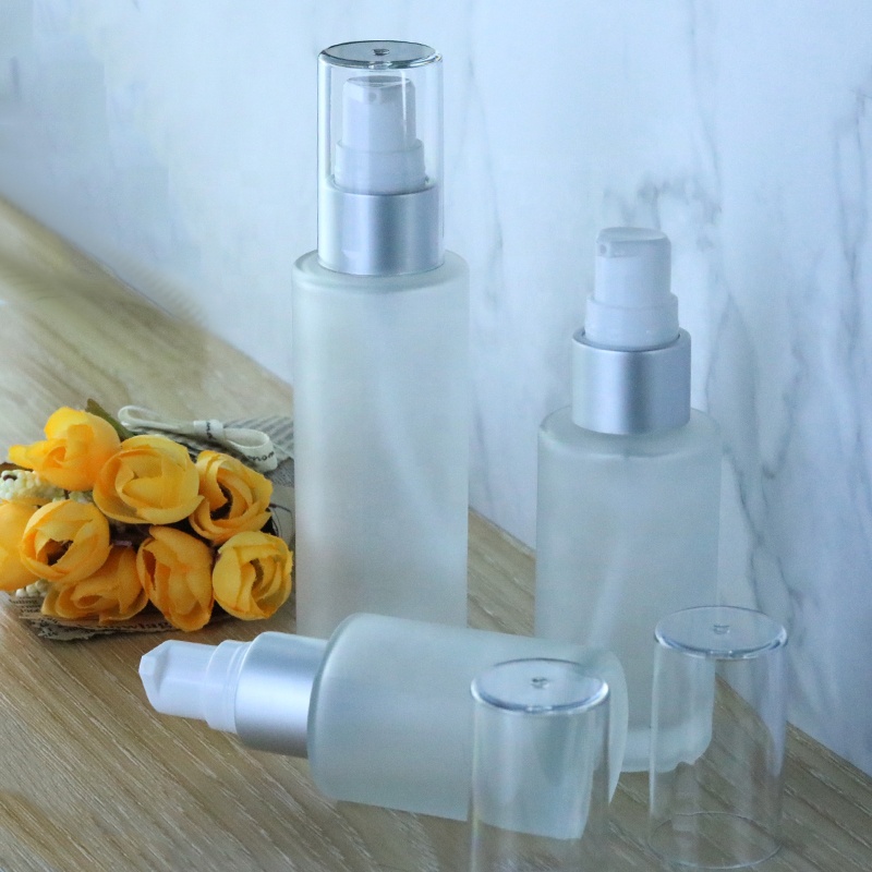 High Quality Flat Shoulder 30ml Frosted Glass Lotion Bottle for Cosmetic Packaging (EPG26)