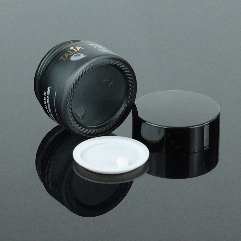 High Quality Frosted Cosmetic Matt Black Glass Jar with Screw Silver Lid (GJM50)