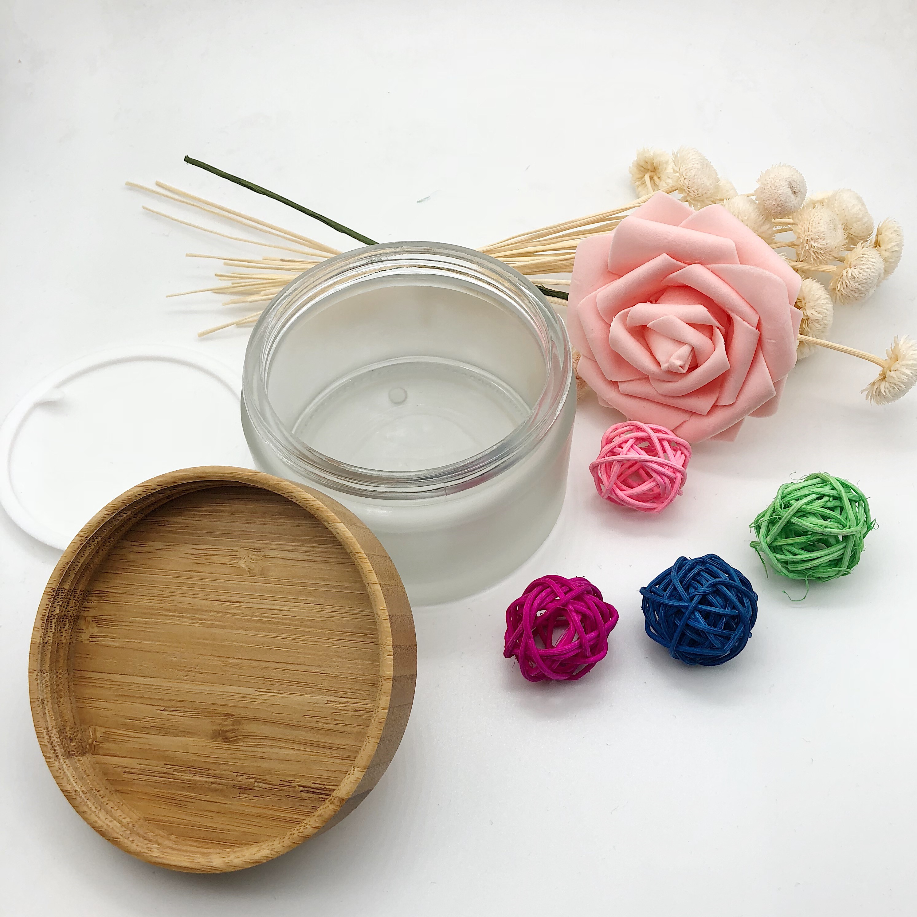 High Quality Glass Jar with Bamboo Cap 50g 100g 200g Cream Jar Clear and Frosted Glass Cream Jar