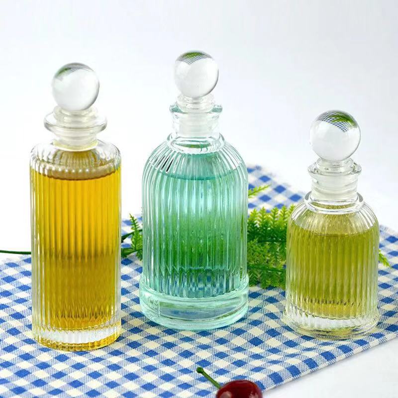 High Quality Home Decoration 50ml 100ml 150ml 200ml reed perfume glass diffuser bottle for aroma oil