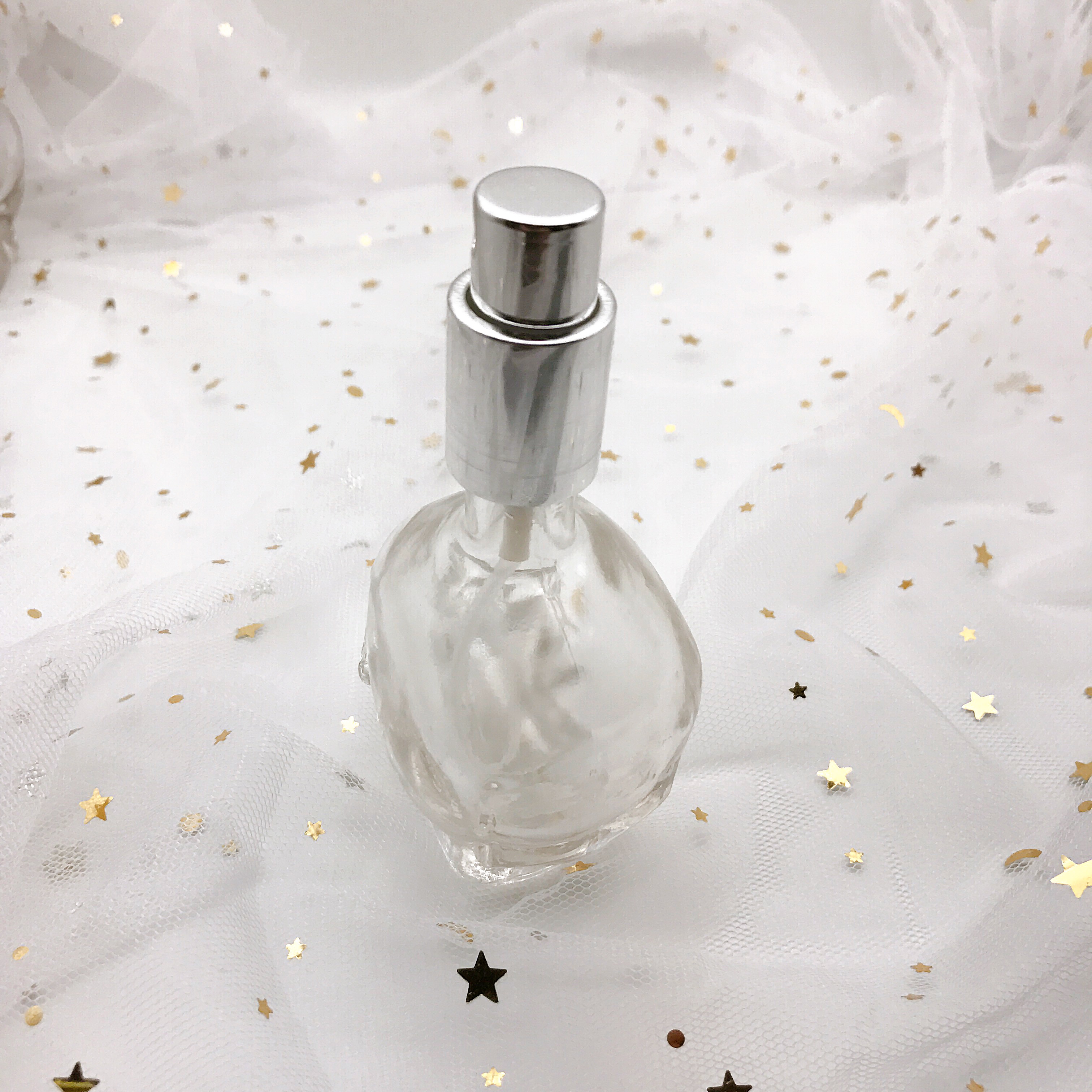 High Quality Skull-Shaped Glass bottle, perfume spray bottle, Crossbones glass bottle 5ml 15ml 30ml 50ml