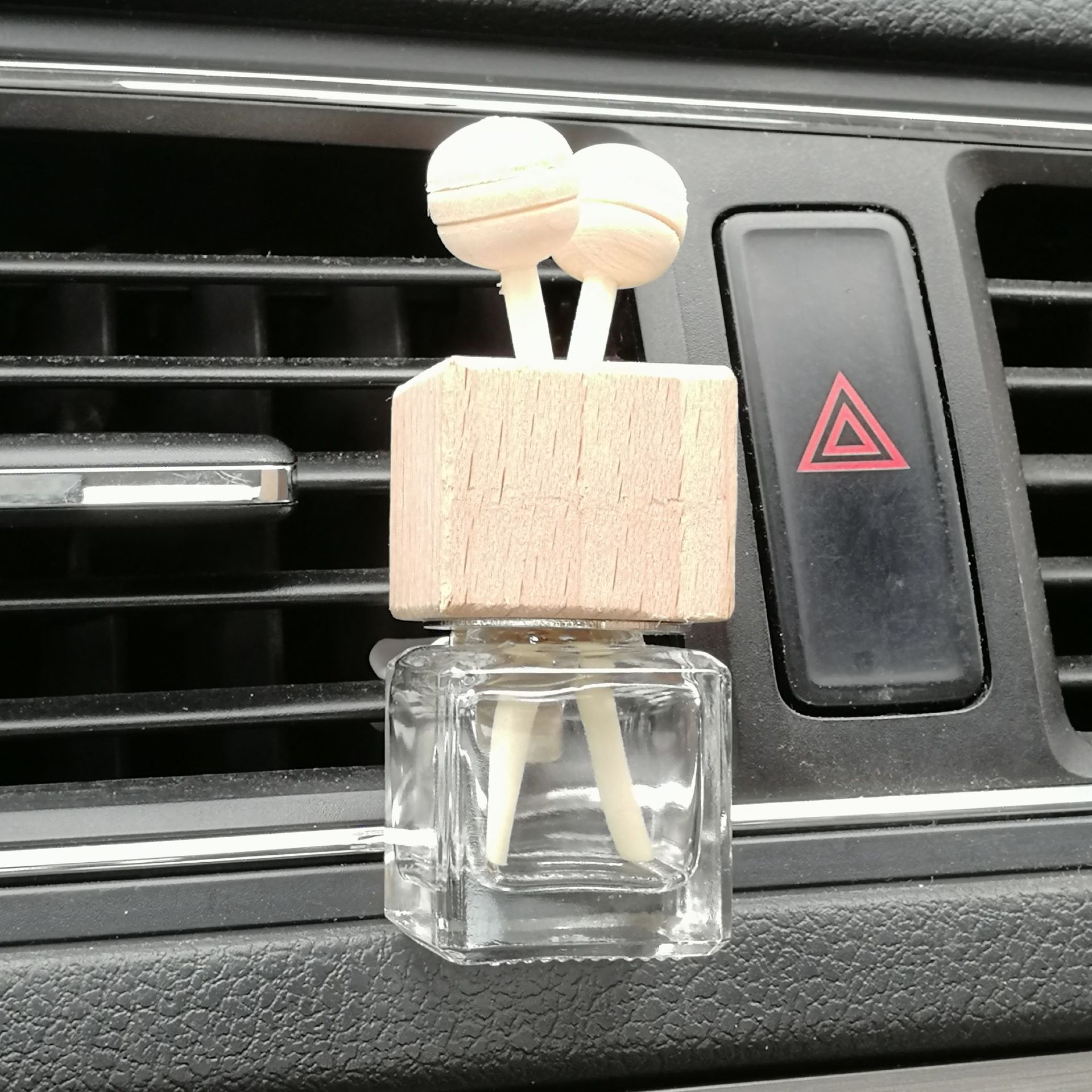 High Quality Square Clear 10 ml Mini Perfume Bottle Empty Hanging Car Air Freshener Perfume Holder