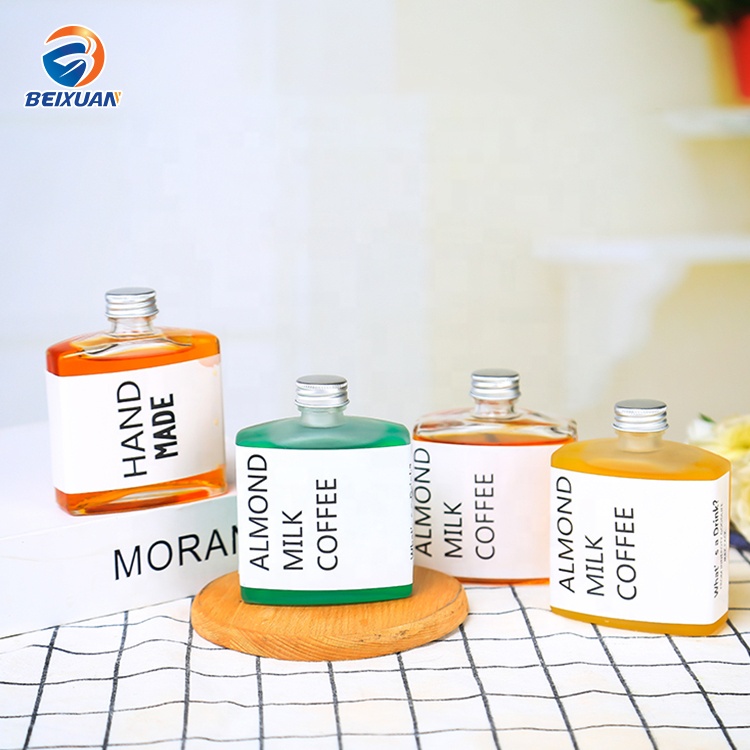 High Quality Wholesale 200ml Mini Beverage Packing Wine Flat Glass Bottle with Aluminium Lid for Whisky Vodka