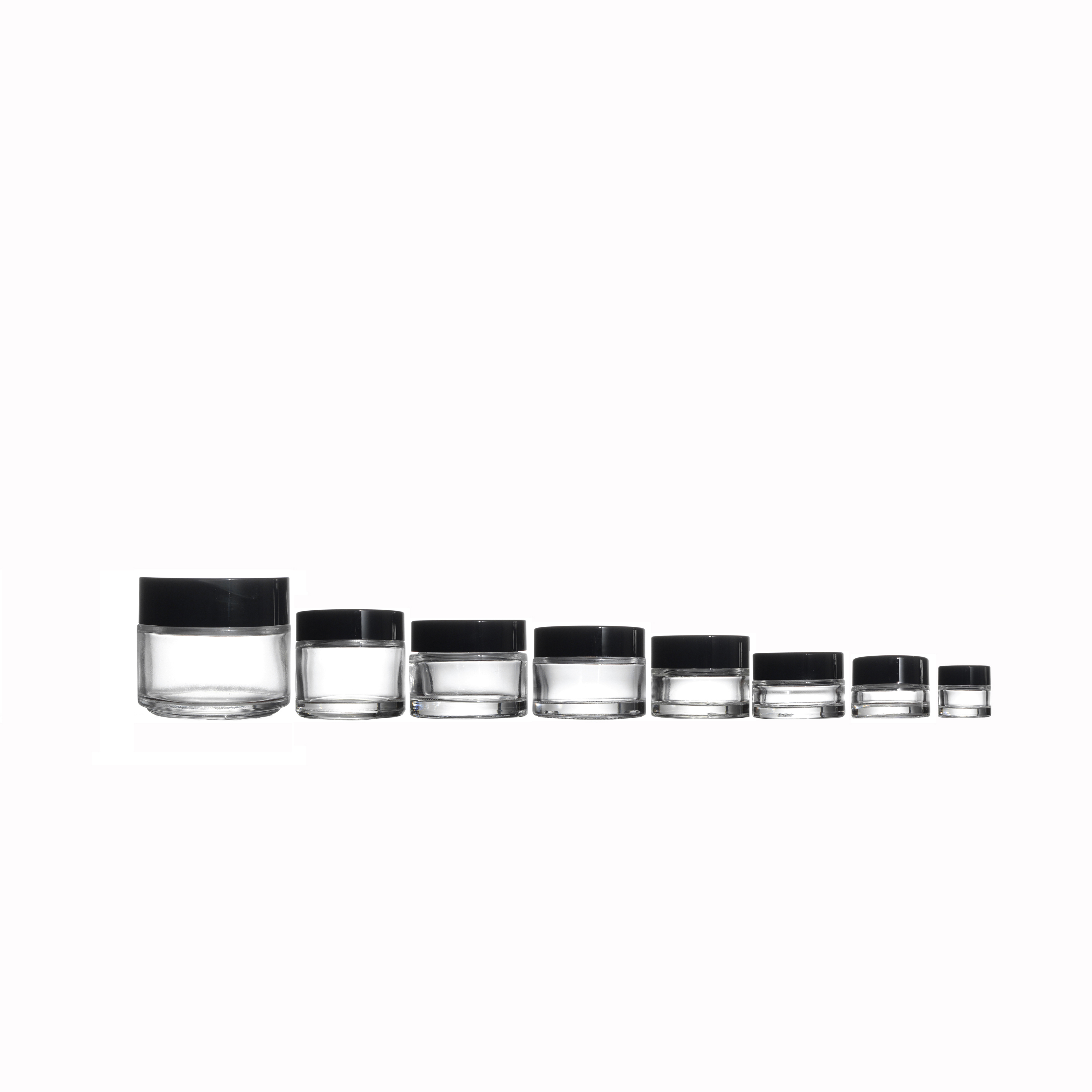 High Quantity15ml 25ml 30ml 50ml  Round Shape Small Capacity Volume Clear Glass Jars with Black Plating Lids Cream Containers