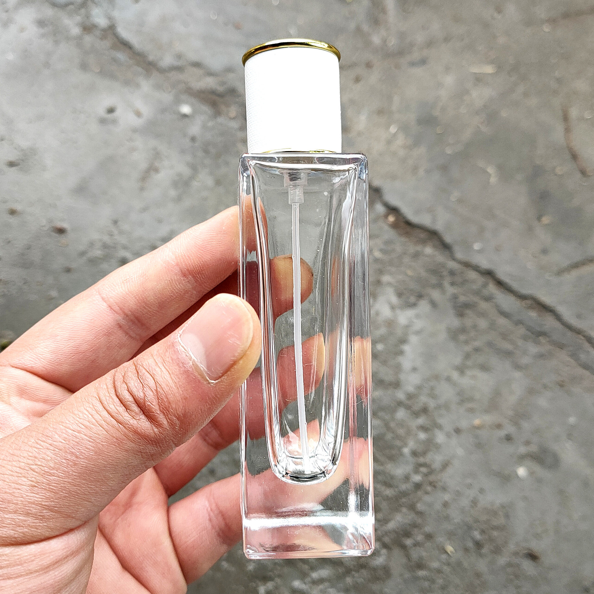 High Rectangle Clear 50ml Glass Spray Crimp Perfume Bottle with Aluminum Atomizer&Leather Lid