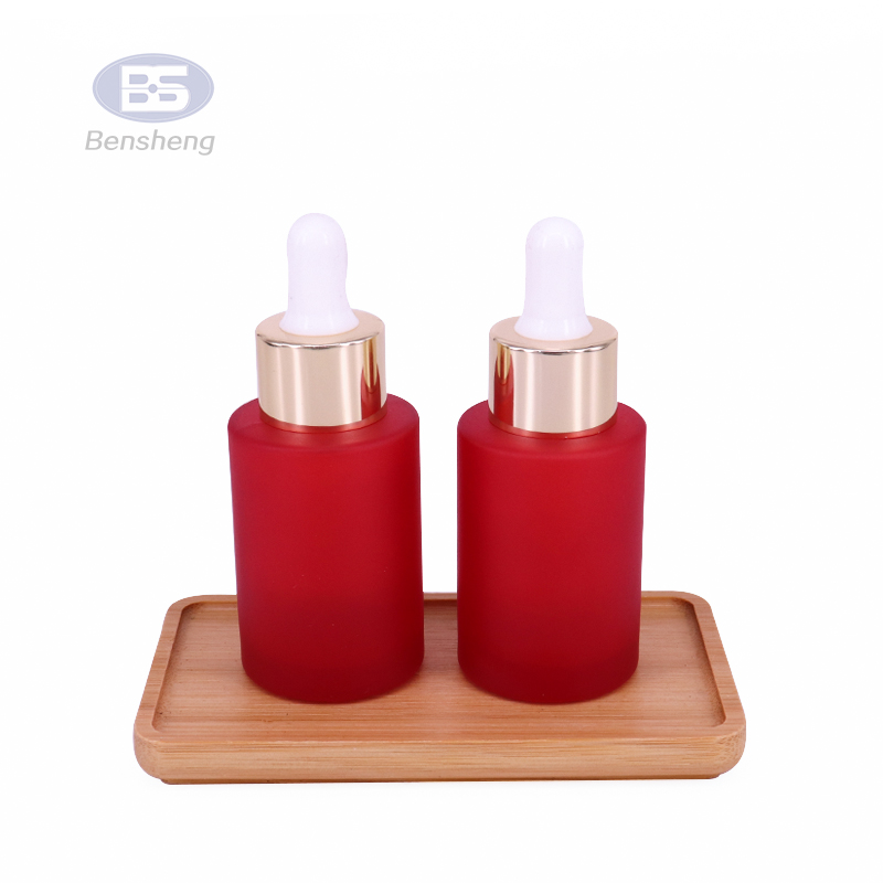 High end cosmetic Face Serum Essence Oil packaging empty flat shoulder red glass bottle 30 ml