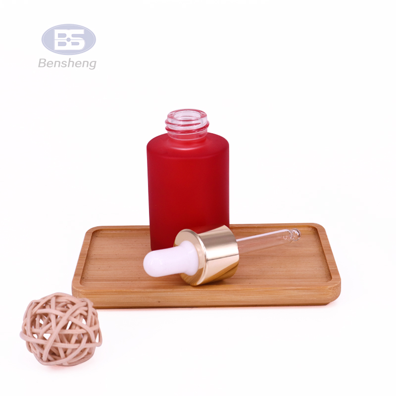 High end cosmetic Face Serum Essence Oil packaging empty flat shoulder red glass bottle 30 ml