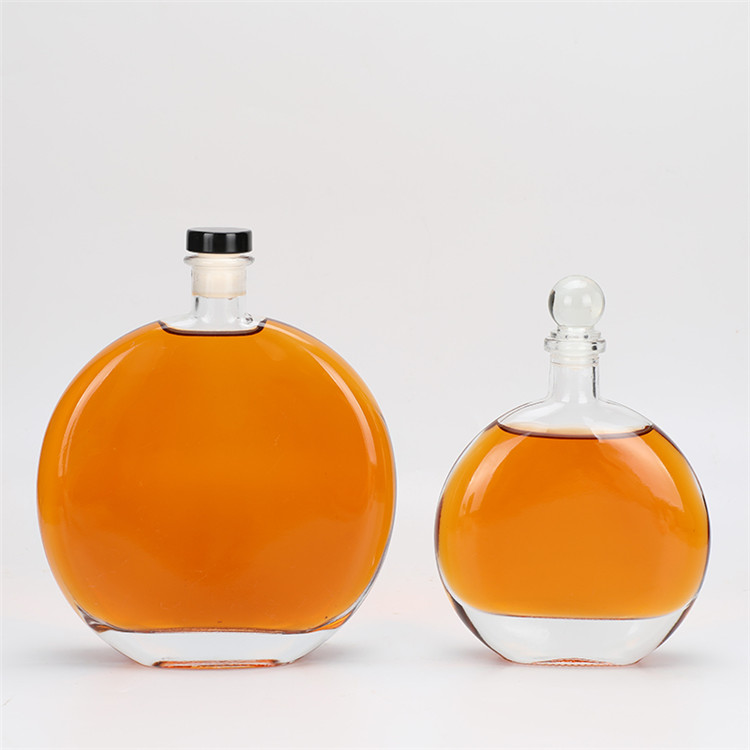 High-quality 250ml 500ml oblate wine vodka whiskey Glass Bottle