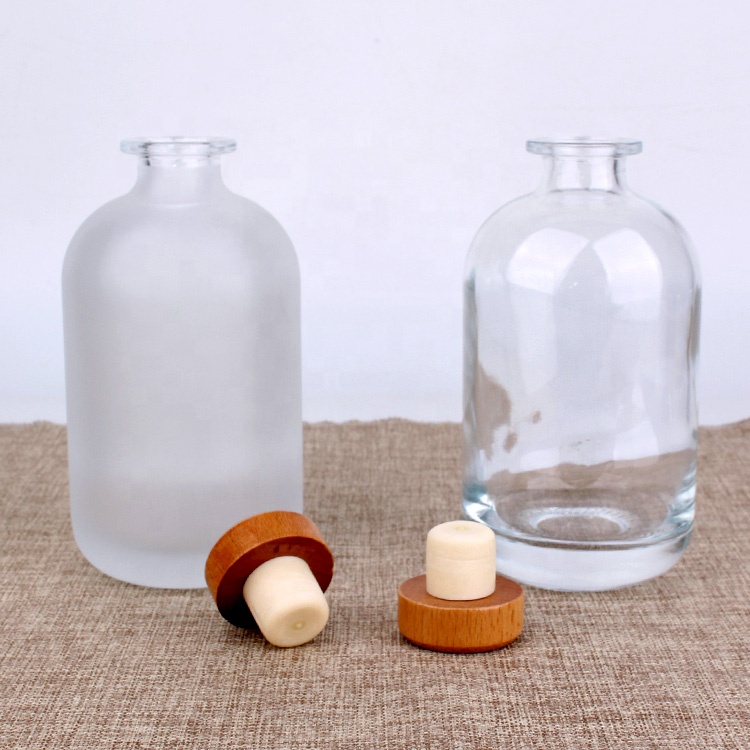 High quality 250ml clear round wine juice glass bottle with wood lid
