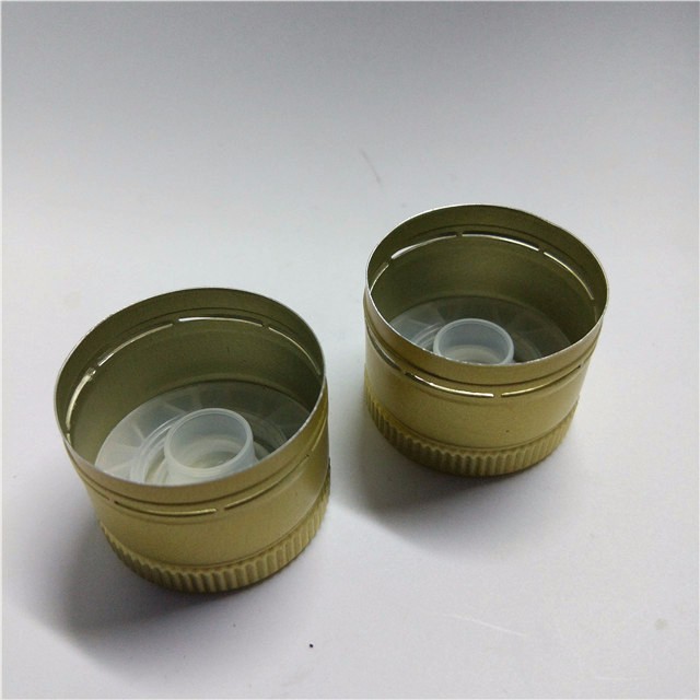 High quality 250ml wholesale 50ml 100ml 250ml 500ml 750ml clear square olive oil glass bottle with metal cap