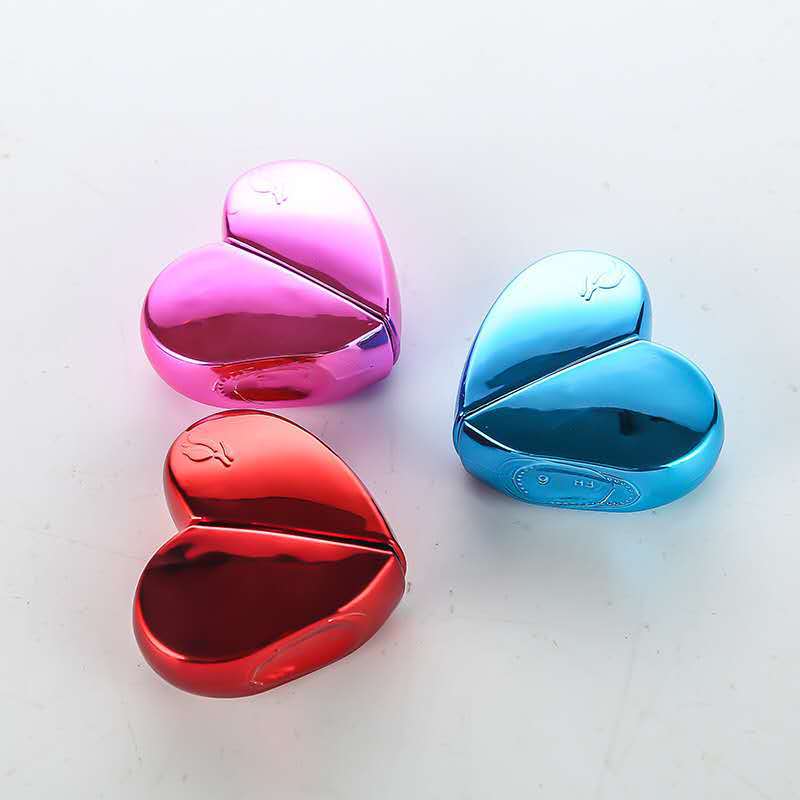High quality 25ml heart shape mini portable travel refillable pump sprayer perfume bottle for perfume