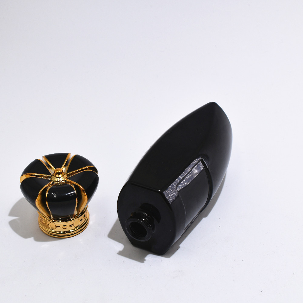 High quality 50ml frosted black perfume glass spray bottle with black gold cap