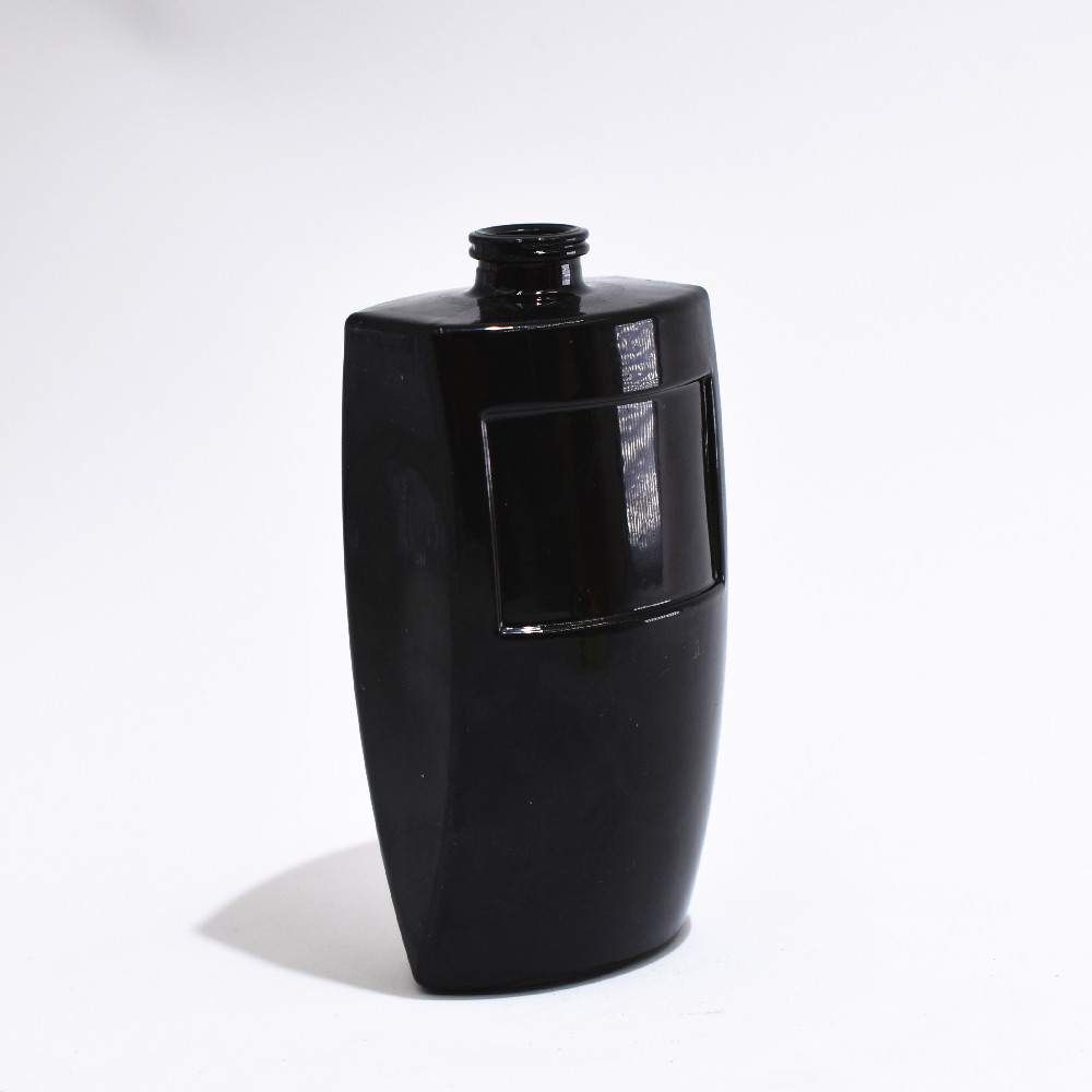 High quality 50ml frosted black perfume glass spray bottle with black gold cap