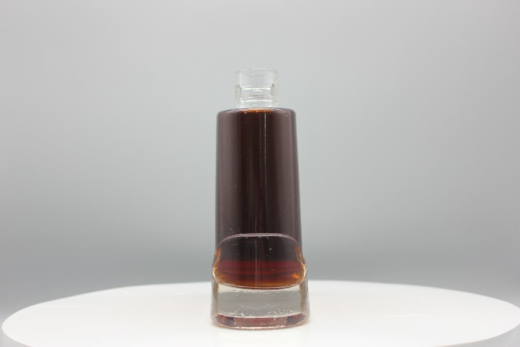 High quality and short delivery time whisky glass bottle 700ml