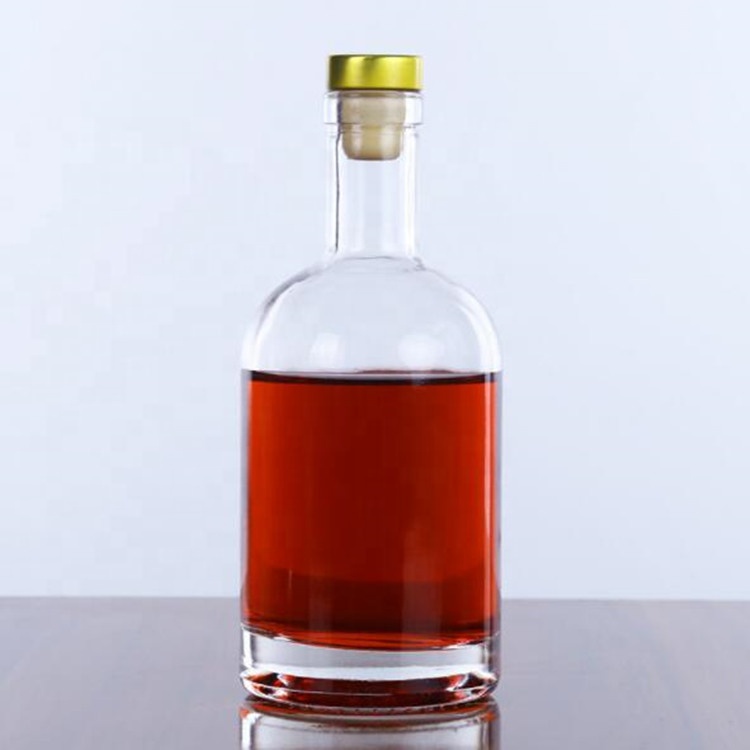 High quality fancy empty super white glass vodka bottle 500ml