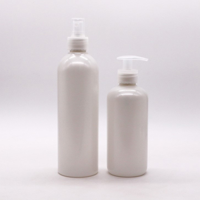 High quality frosted plastic lotion bottle with pump on sale