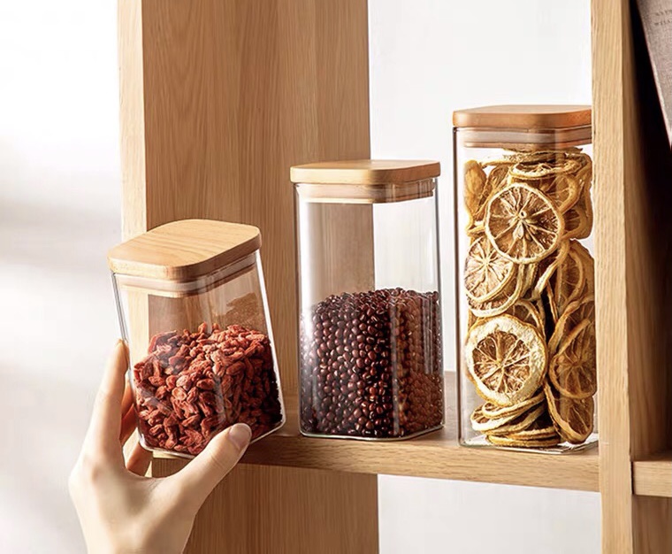 High quality glass jar with bamboo lid sealed storage jar household glass jar for tea