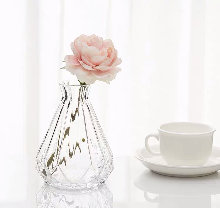High quality glass vase household glass vase transparent glass tumbler