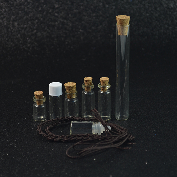 High quality hot sale 3ml small glass bottle with cork top in stock