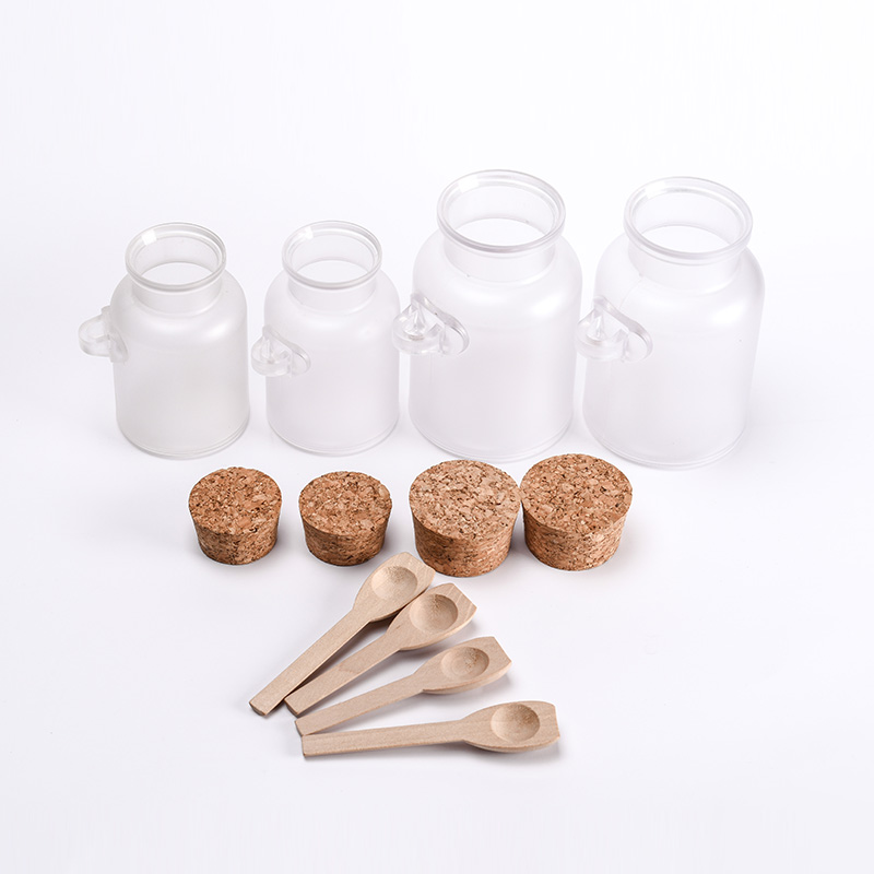 High quality skin care packaging 100ml 200ml 300ml 500ml bath salt bottle jars with wooden spoon
