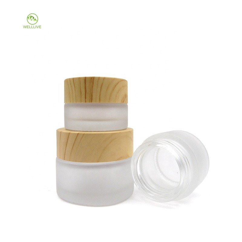 High quality thick bottom bath salt container 1oz 30g 50g 100g matte clear glass cosmetic cream jar with wood lid