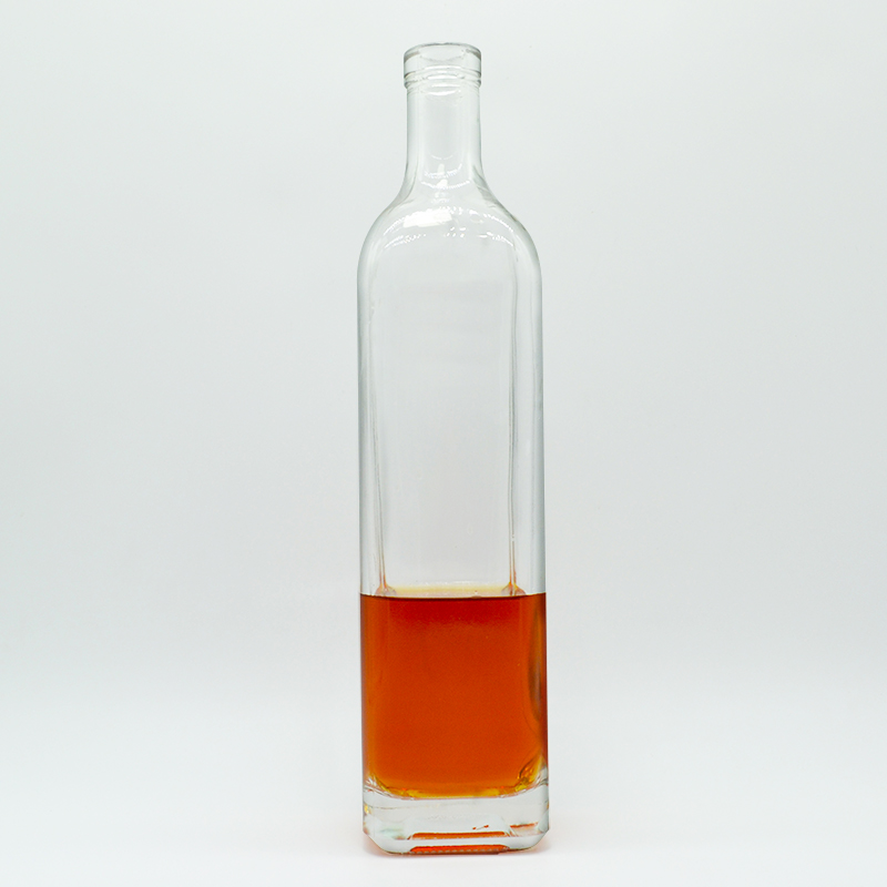 High quality whisky bottle 500ml 700ml 750ml bulk wine empty whisky rum brandy drink glass liquor bottles wholesale