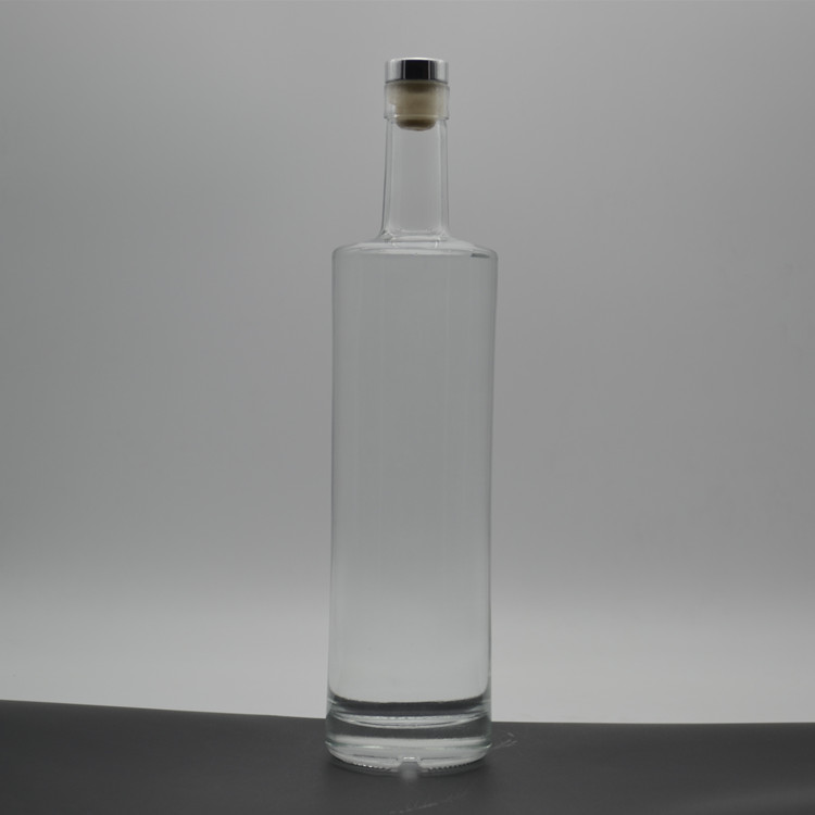 Highly quality luxury Custom round shoulder screen printing frosted white alcoholic liquor 750ml vodka glass bottle for liquor