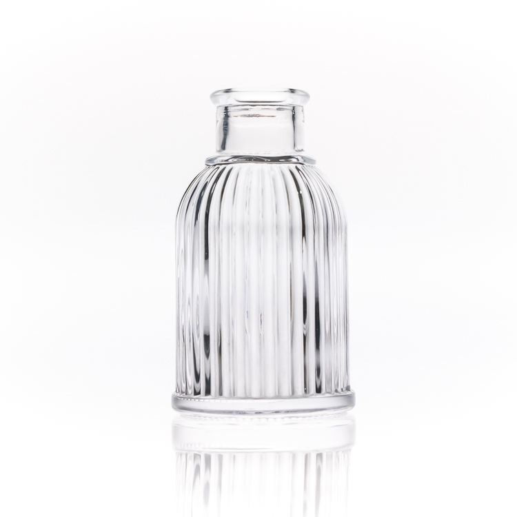 Home Decorative 1oz 3oz Embossed Round Crystal Glass Reed Diffuser Bottle with Glass Cork