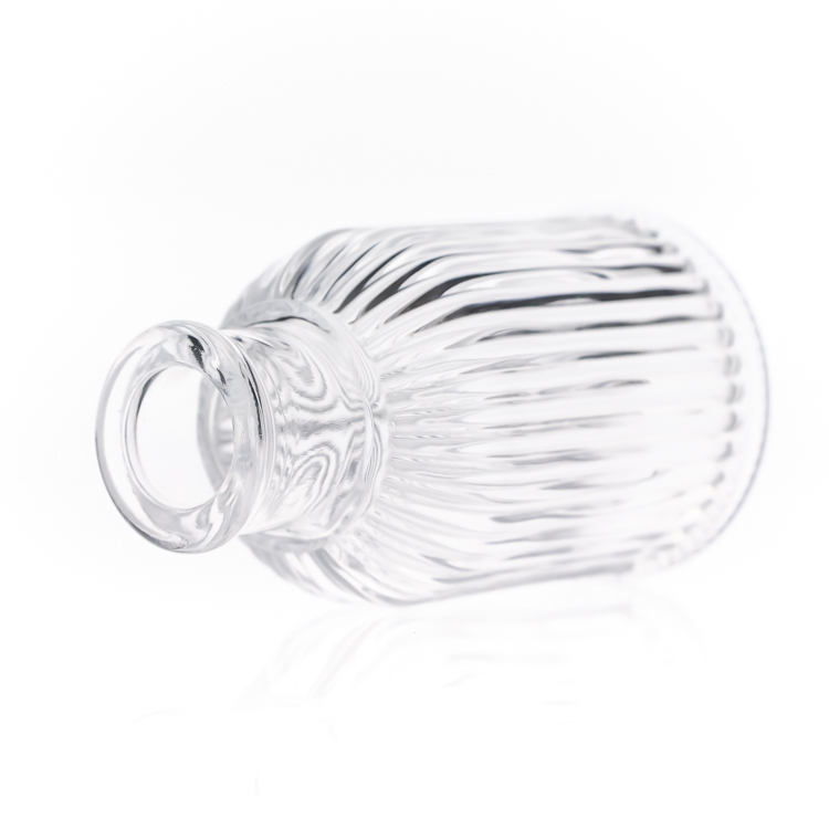 Home Decorative 1oz 3oz Embossed Round Crystal Glass Reed Diffuser Bottle with Glass Cork