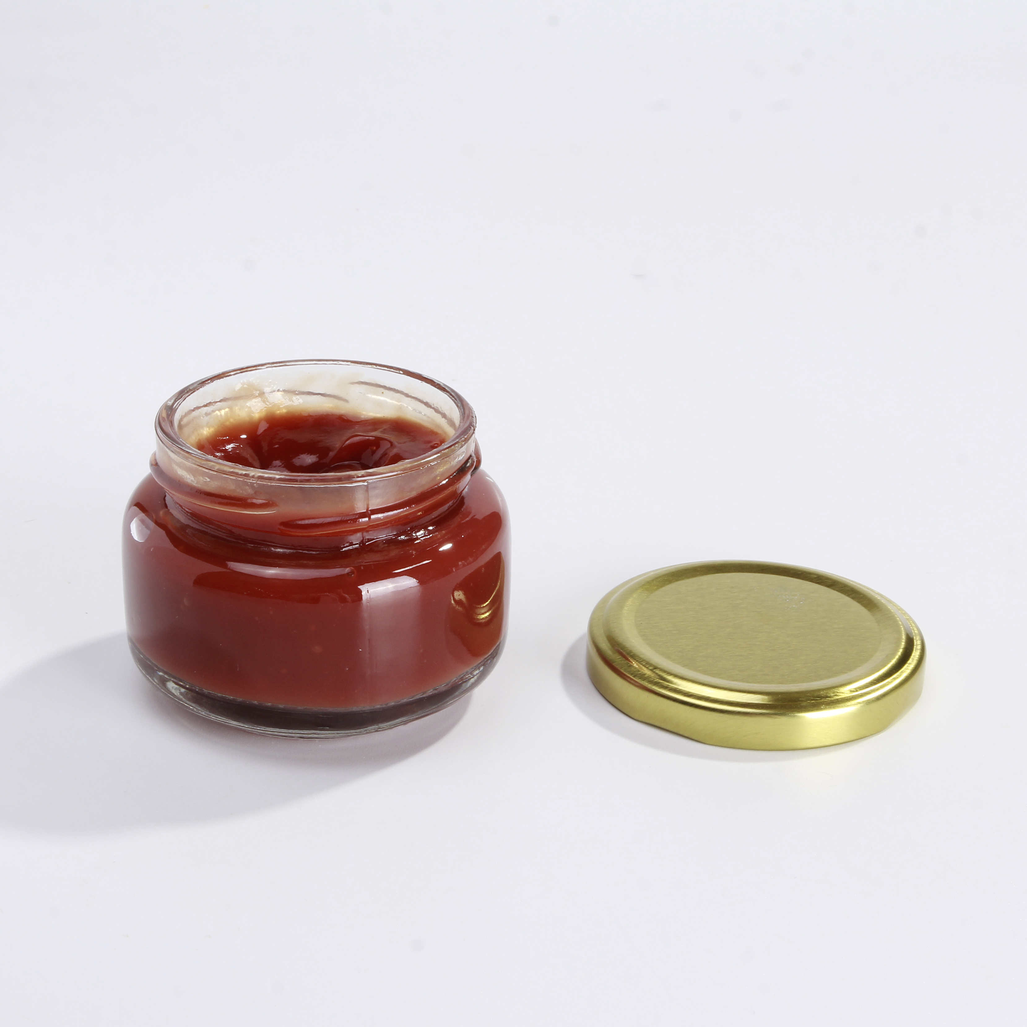 Hot Chili Sauce Jam Honey Bottles Glass Jars Hot Sale Small Square 50ml 100ml Storage Bottles & Jars Screw Metal Lid Cover